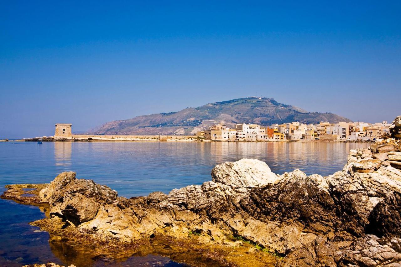 Marina Bay Villa Trapani Exteriör bild